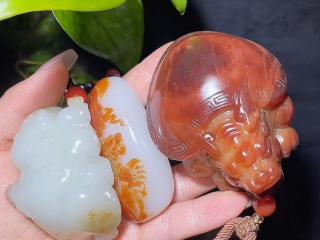 深圳王总八年前30万收藏的和田玉回流之后是多少?