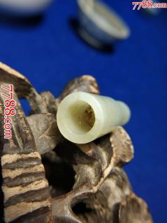清代和田玉烟嘴