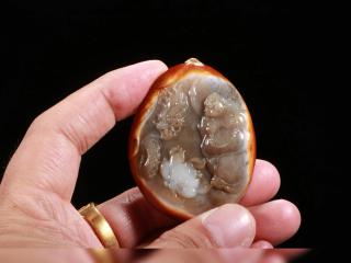 ,搭配天然和田玉项链,籽料原皮原色,尺寸5.9